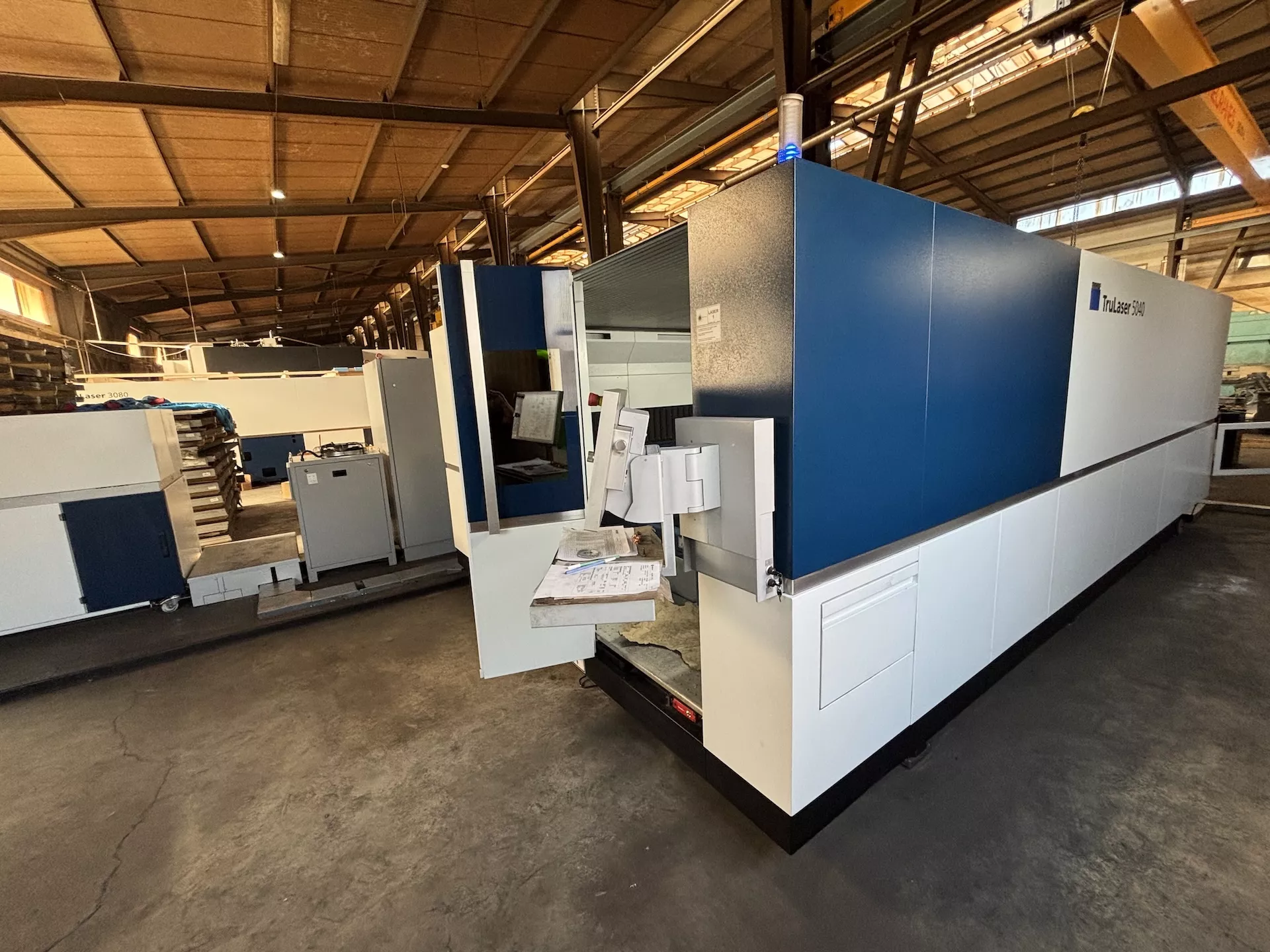 haszn&aacute;lt l&eacute;zerv&aacute;g&oacute;g&eacute;pek